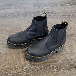 Doc Marten Chelsea Boots